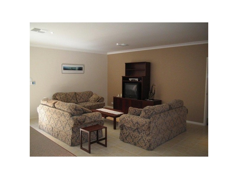 20A Taree Street,, St James WA 6102