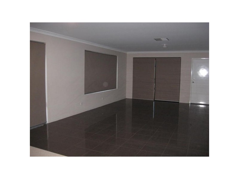 8 Turnstone Link, Harrisdale WA 6112