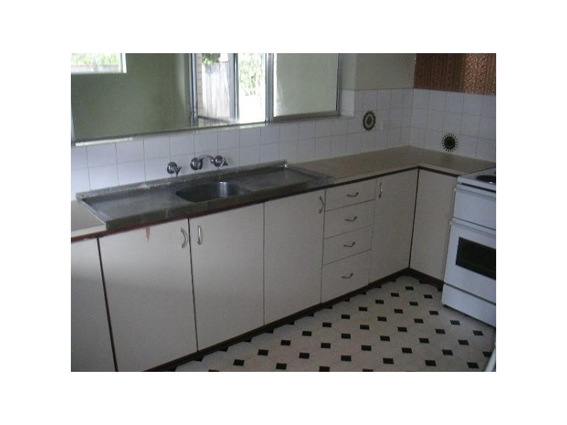 276 Hardey Street, Cloverdale WA 6105