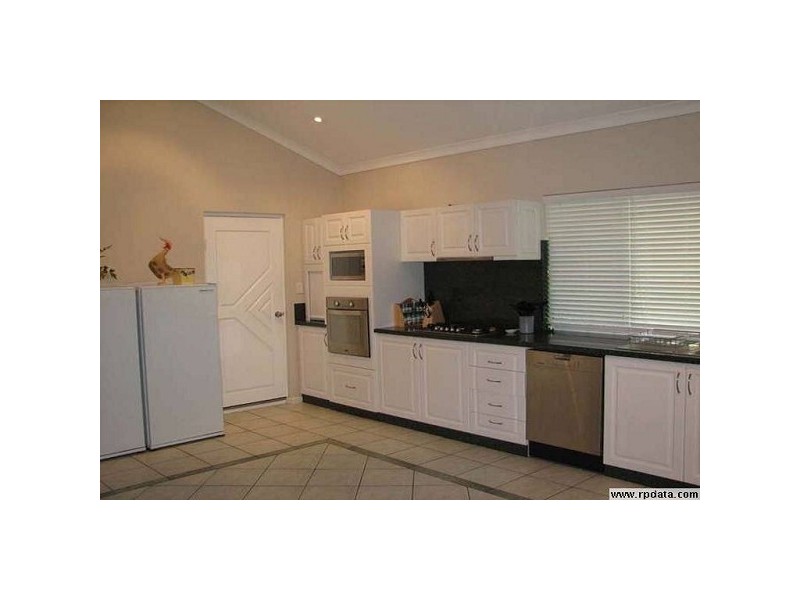 28 Goodwood Way, Canning Vale WA 6155