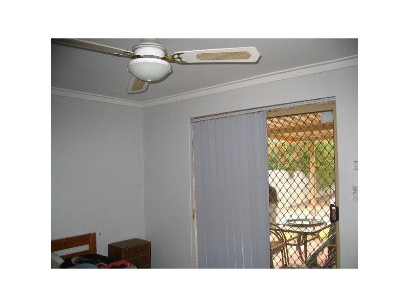 89 Spring Rd, Thornlie WA 6108