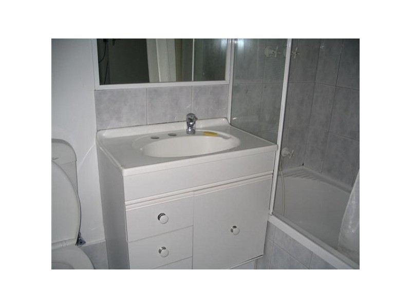 9/222 Labouchere Rd, Como WA 6152