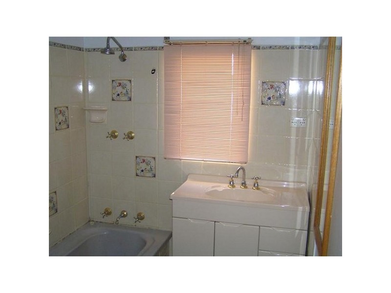 65 Bungaree Road, Wilson WA 6107