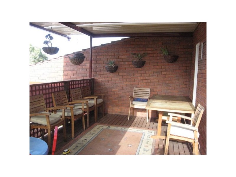 17 Crusader Drive, Thornlie WA 6108