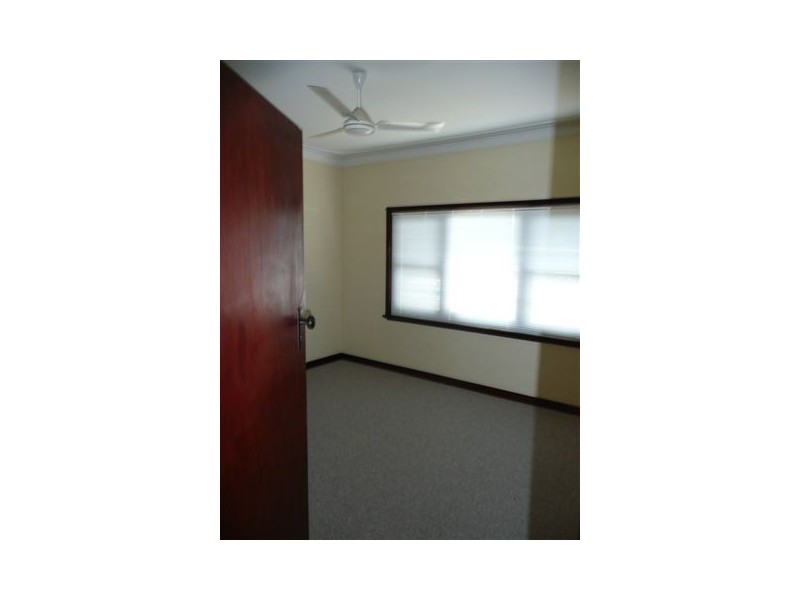 51 Hill View Tce, St James WA 6102