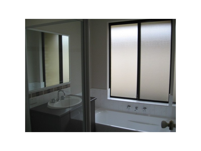 6 Wonich Fairway, Greenfields WA 6210