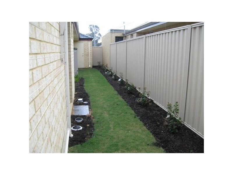 6 Wonich Fairway, Greenfields WA 6210