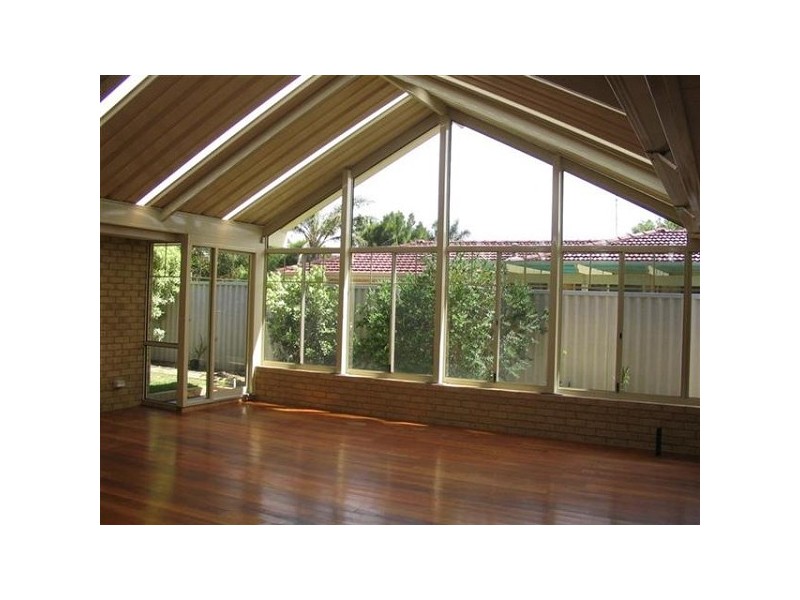 4 Village Walk, Ocean Reef WA 6027