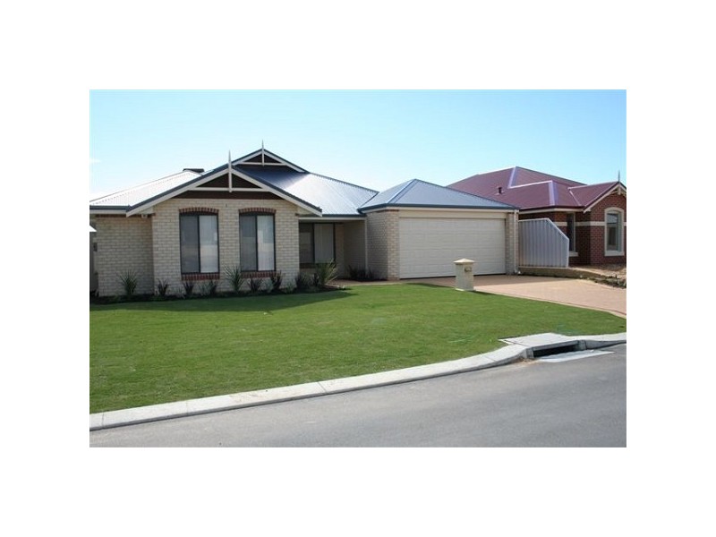 21 Arrowwood Loop, Secret Harbour WA 6173