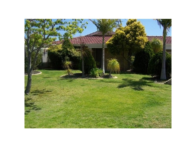 11 Dryandra Way, Thornlie WA 6108