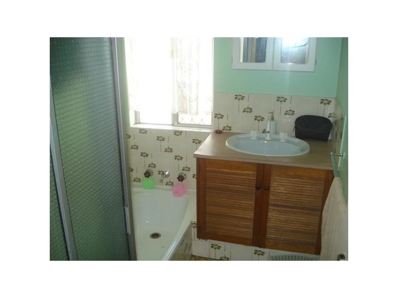 8 Gaskin Road, Kenwick WA 6107