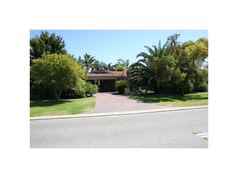 71 Leeuwin Parade, Rockingham WA 6168