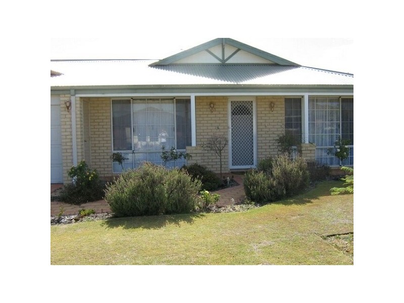 93 Clydebank Crescent, Kinross WA 6028