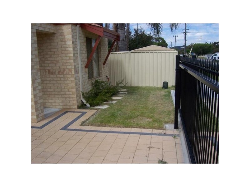 6 Charles Street, Midland WA 6056