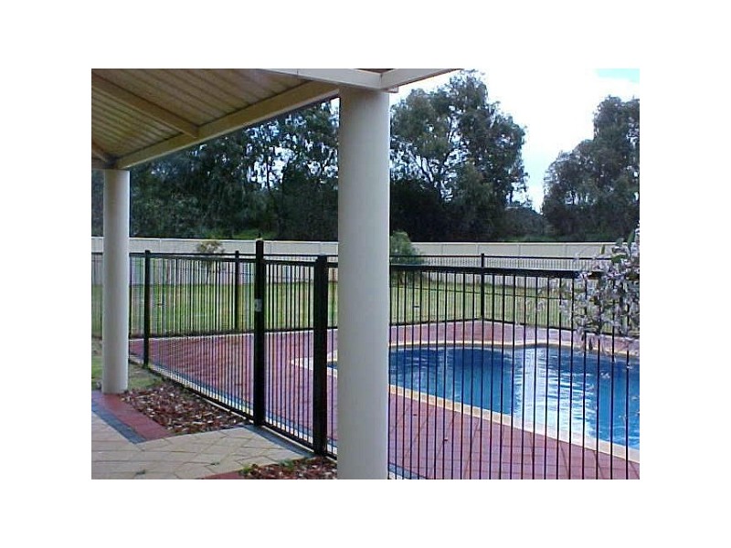 131 Southacre Drive, Canning Vale WA 6155