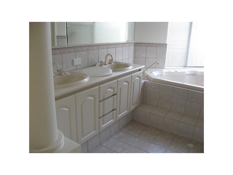 131 Southacre Drive, Canning Vale WA 6155