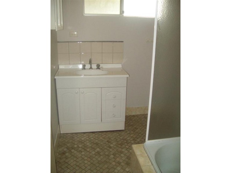 15B Rex Street, Gosnells WA 6110