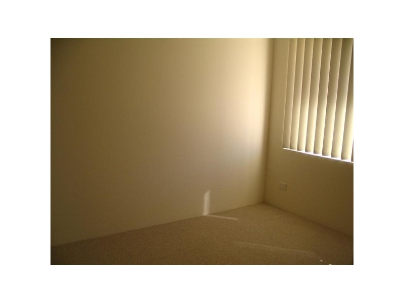 72 Dumbarton Road, Canning Vale WA 6155