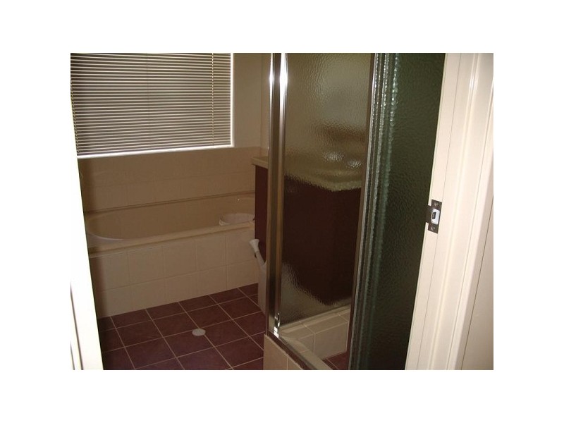 72 Dumbarton Road, Canning Vale WA 6155