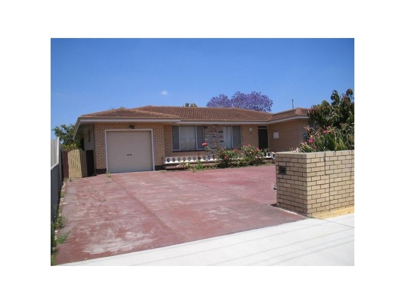 37 Tullamore Avenue, Thornlie WA 6108