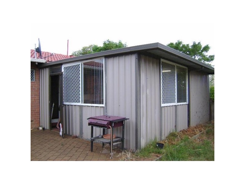 8 Banksia Road, Westfield WA 6111