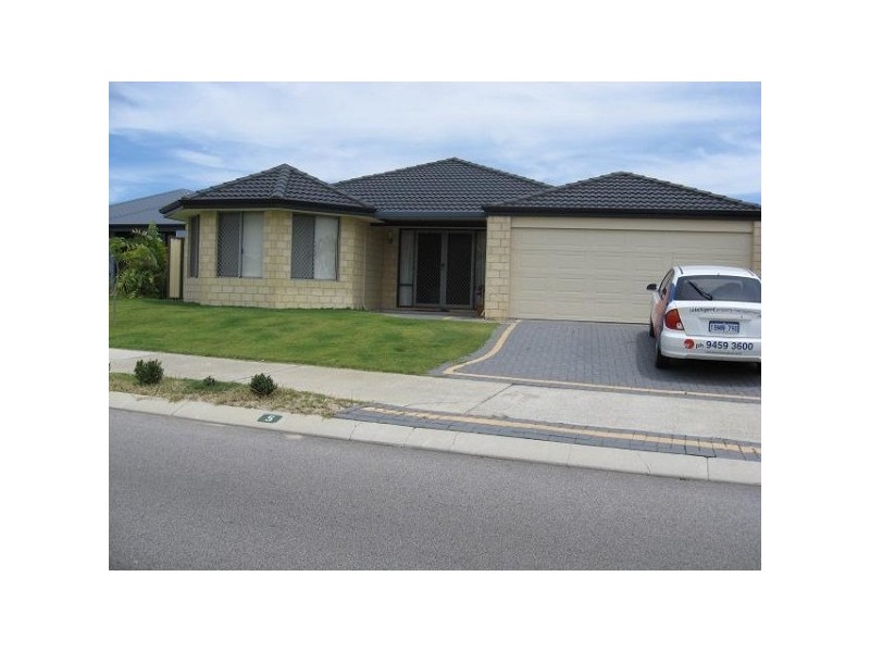 5 Jackadder Ave, Hammond Park WA 6164