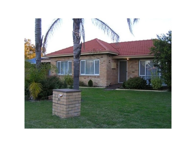 23 Hunt Street, Thornlie WA 6108