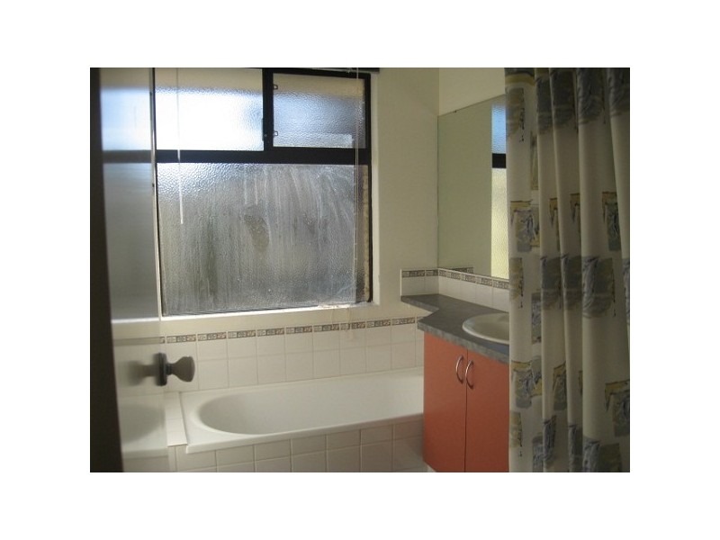 8 Centennial Avenue, Bertram WA 6167