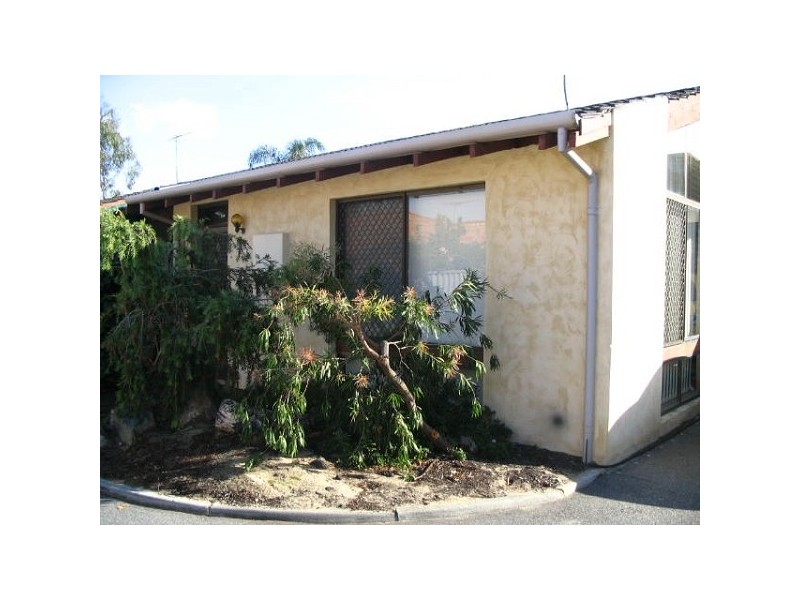 2/64 Robert Street, Como WA 6152