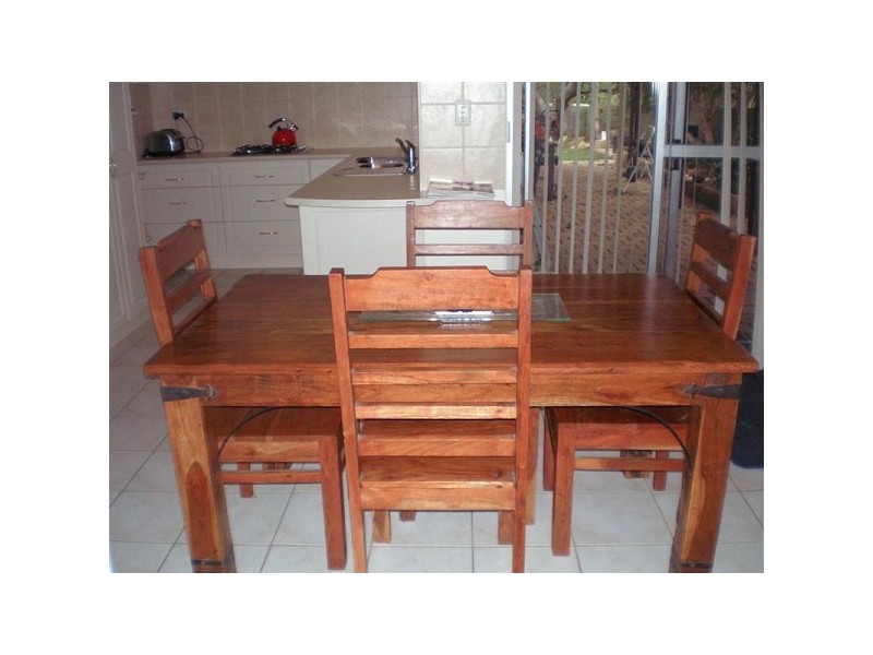 18B Spring Rd, Thornlie WA 6108