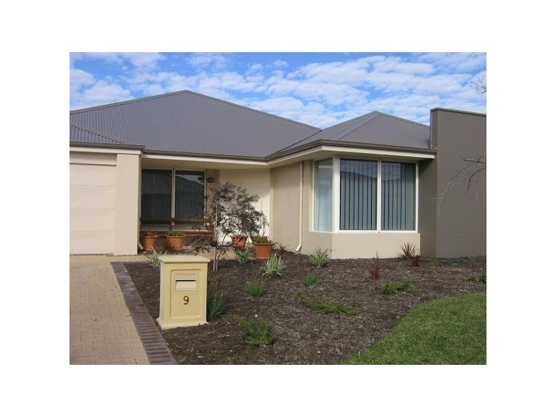9 Gleeson Entrance, Aveley WA 6069