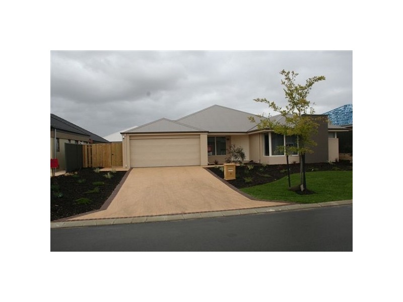 9 Gleeson Entrance, Aveley WA 6069