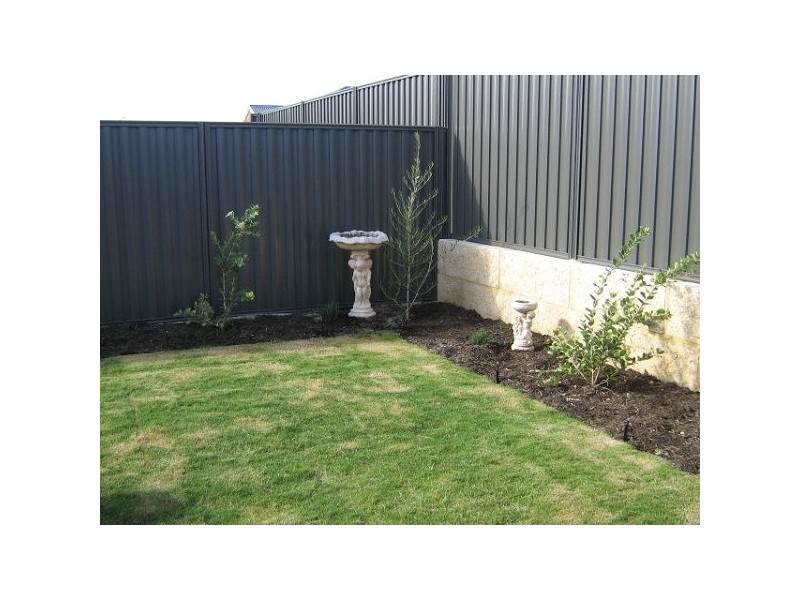 9 Gleeson Entrance, Aveley WA 6069