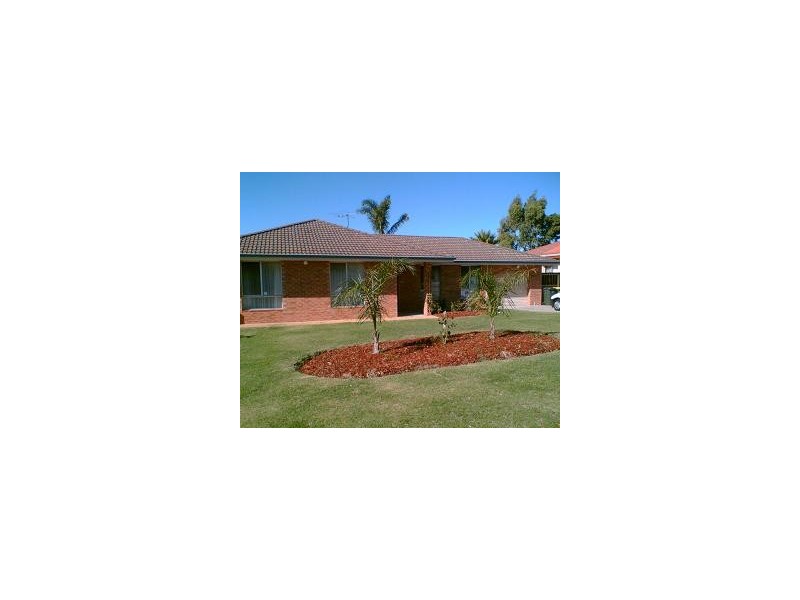 32 Ionesco Street, Spearwood WA 6163