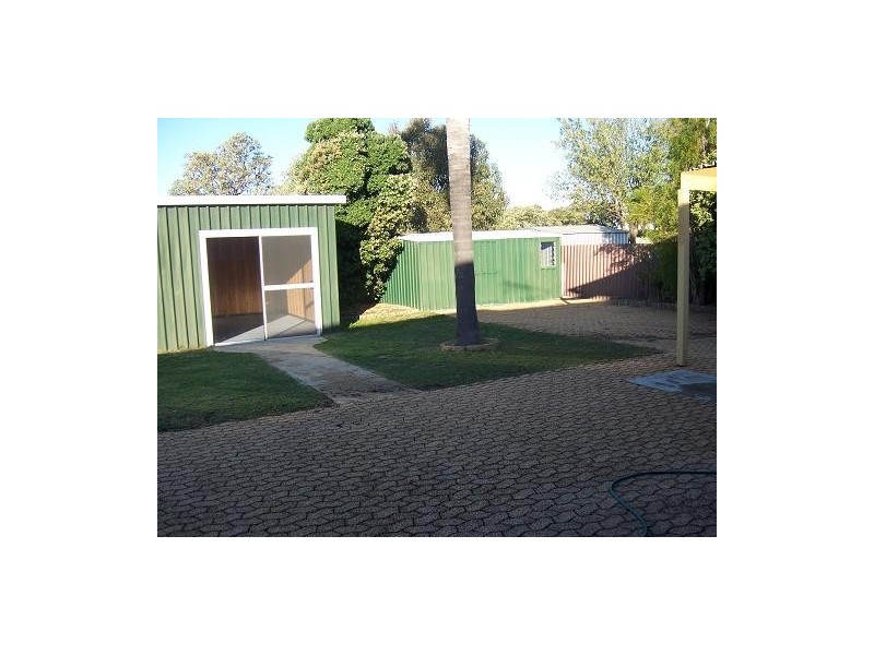 32 Ionesco Street, Spearwood WA 6163