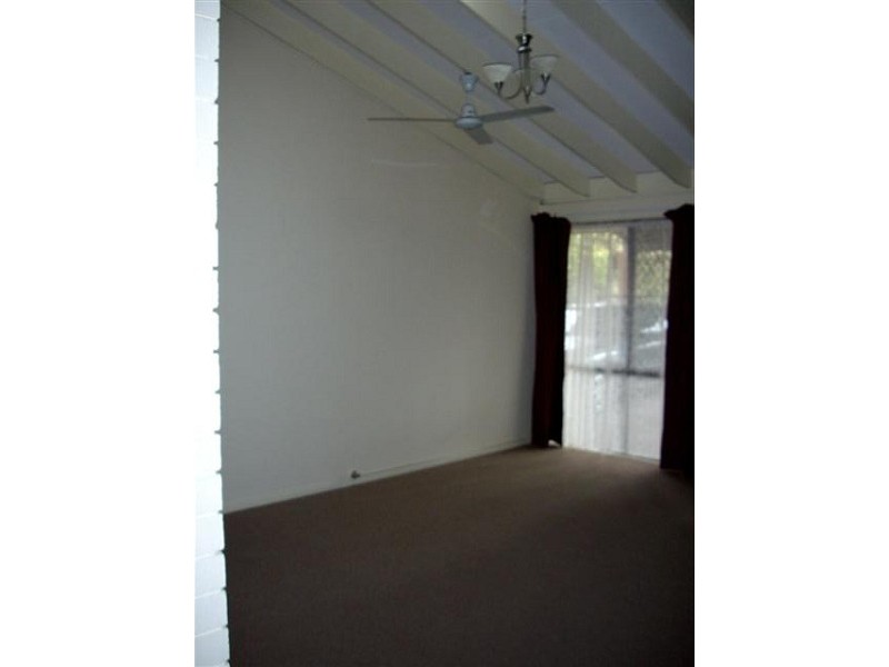 1/3-5 Menzies Place, Thornlie WA 6108