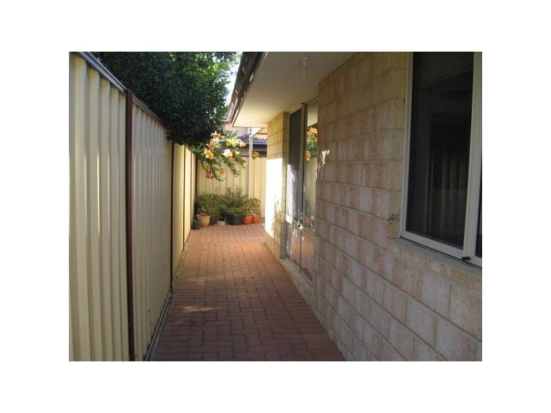 28 Hoosan Way, Wilson WA 6107