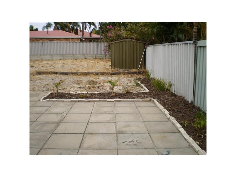 74 Pelican Parade, Ballajura WA 6066