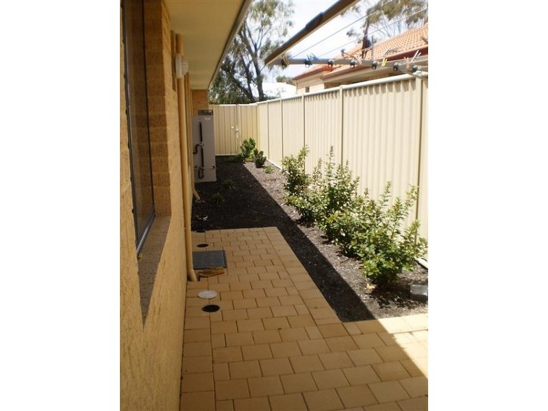 6 Orchid Drive, Wannanup WA 6210