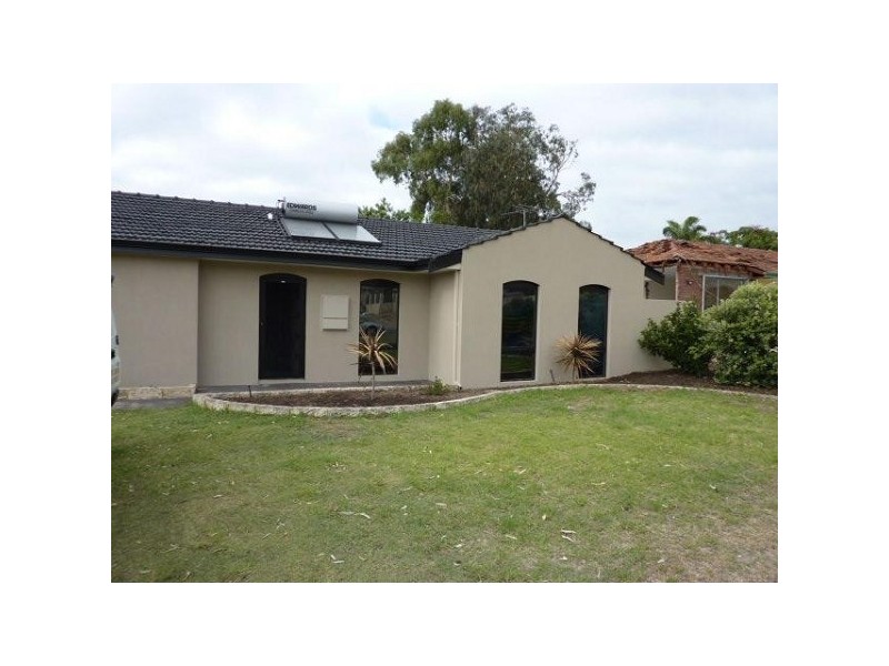 10 Cook Avenue, Hillarys WA 6025