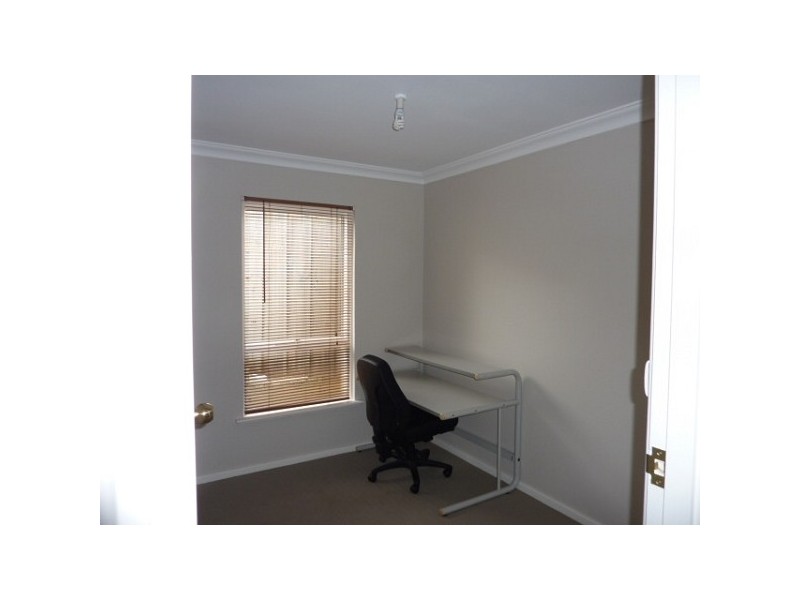 10 Cook Avenue, Hillarys WA 6025