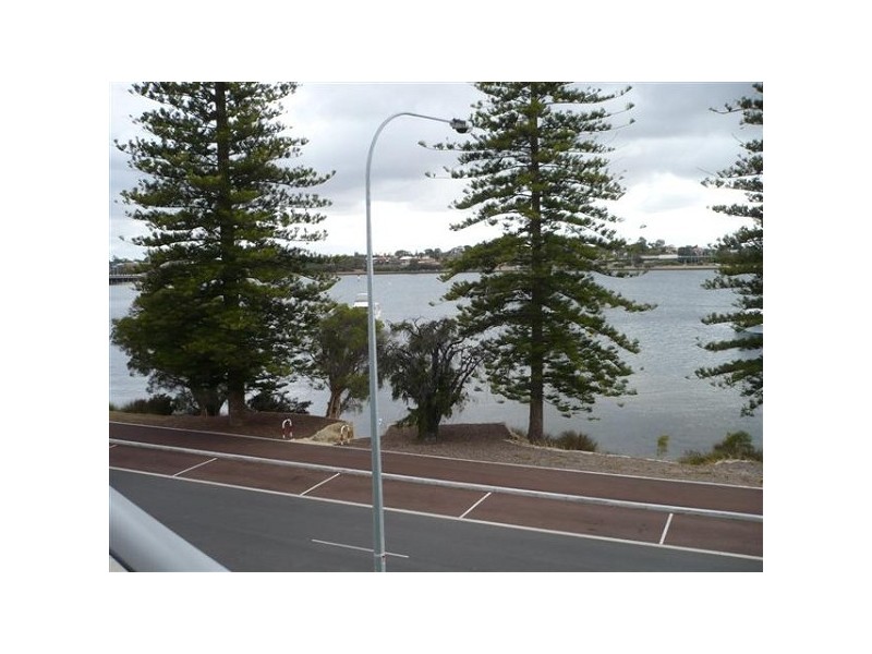 29/21 The Esplanade, Mount Pleasant WA 6153