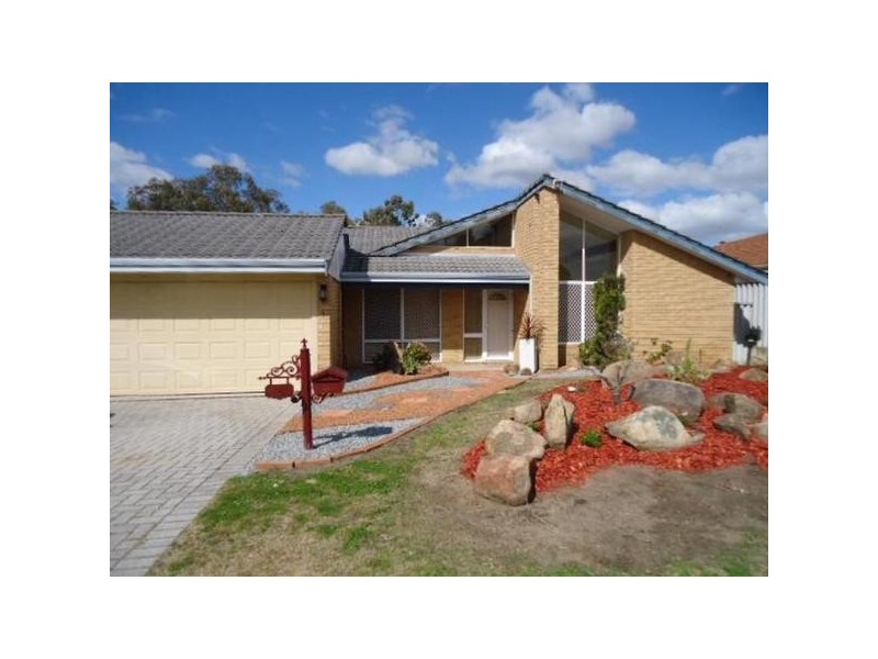 6 Waterside Retreat, Wilson WA 6107