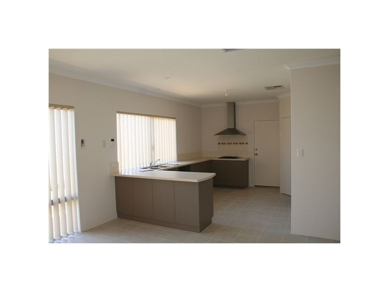 7 Skerries Way, Ridgewood WA 6030