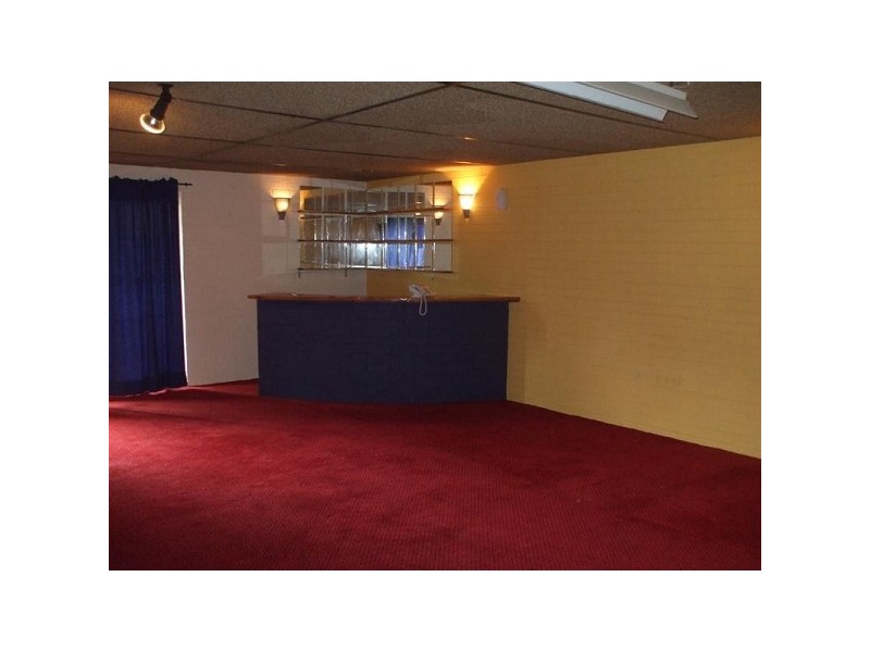 7 Tullamore Ave, Thornlie WA 6108