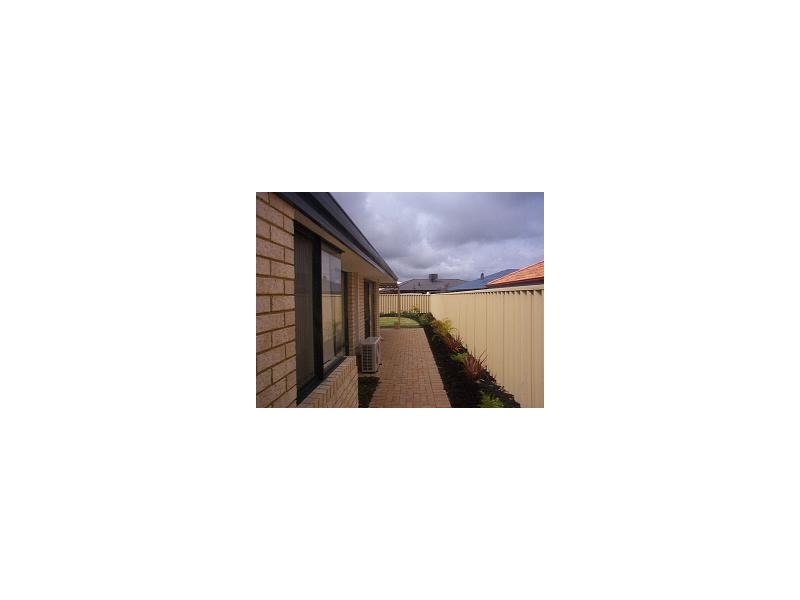 44 Lansdowne Entrance, Canning Vale WA 6155