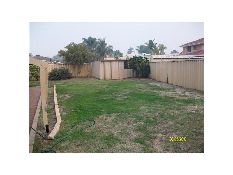 20 Challenger Drive, Thornlie WA 6108