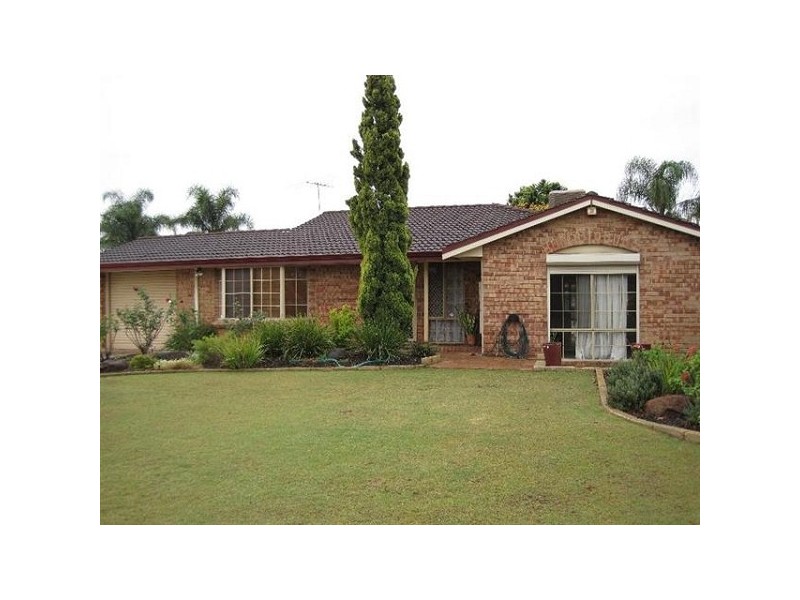 37 Lakesend Road, Thornlie WA 6108