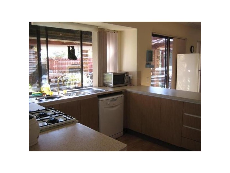 1 Flint Court, Leeming WA 6149