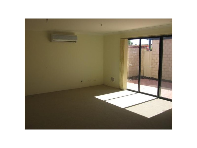 8/1 Clara Street, Gosnells WA 6110